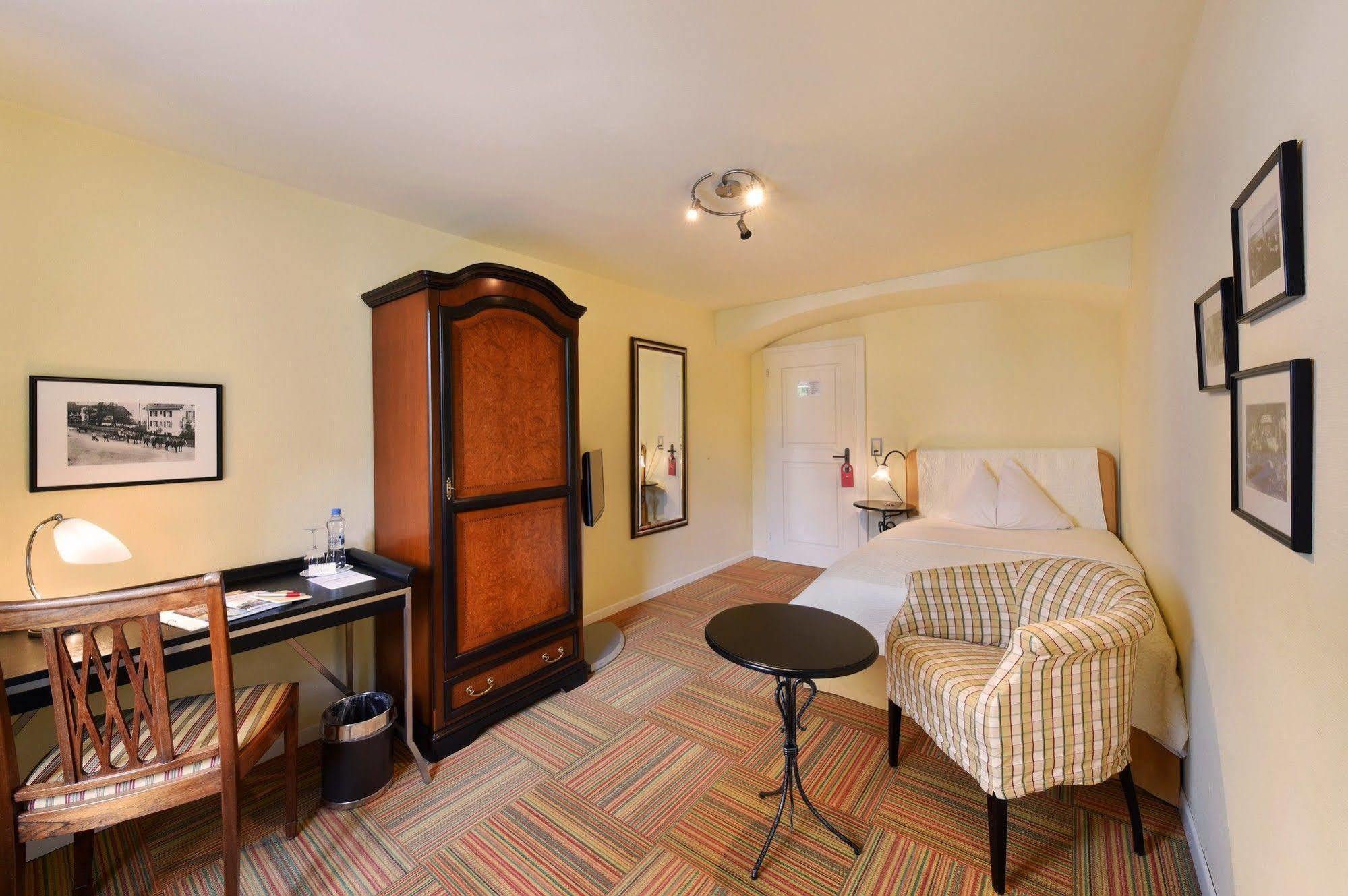 Romantik Hotel Schwan Horgen Luaran gambar